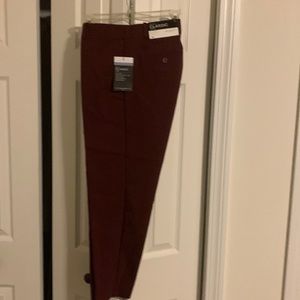 Wine colored ankle pant